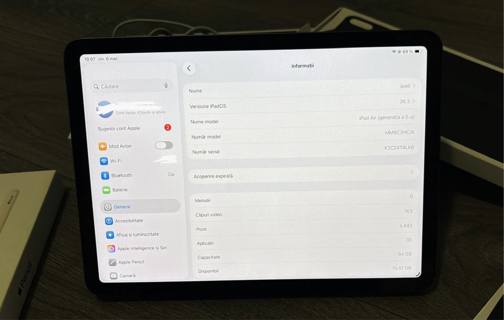 iPad Generatia 5 + husă originala + mouse +pen