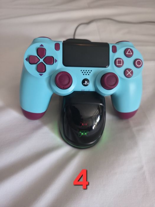 Stand/Dock incarcare controller dual ps4