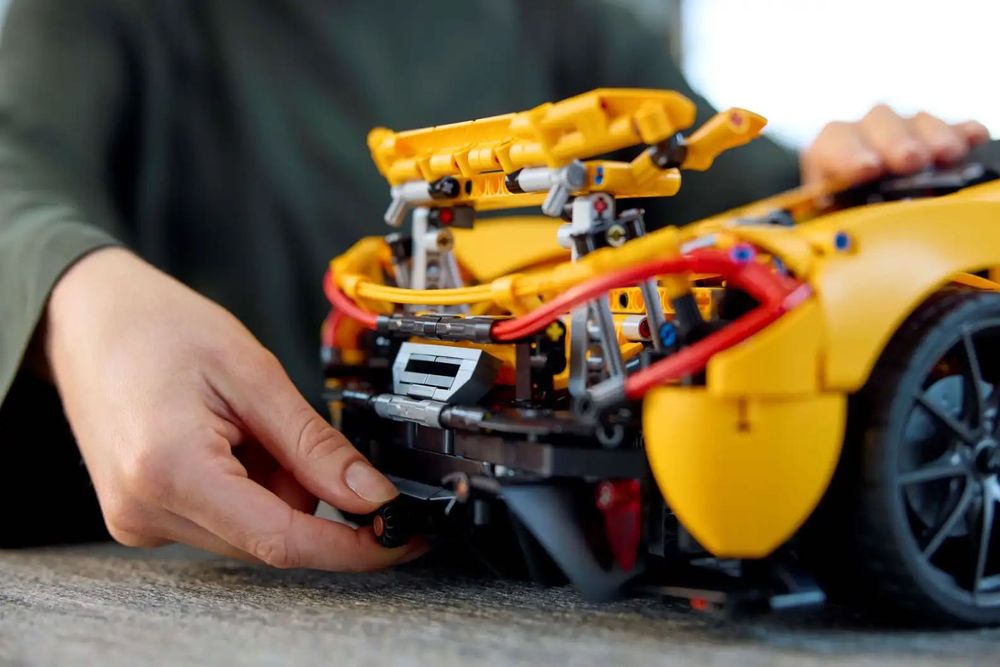 LEGO Technic McLaren P1 (42172), нов, в запечатана кутия.