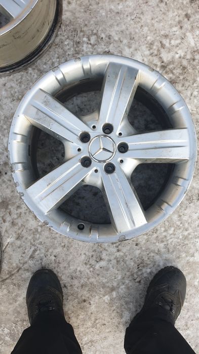Диски мерседес R 18