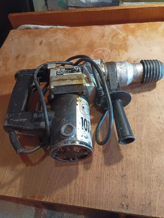 Ferm EBF-850K кабелна перфораторна бормашина (3,3 J)