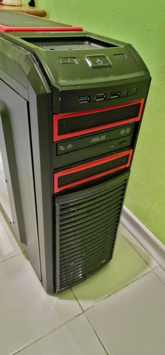 КУТИЯ за компютър - Deepcool ATX Mid Tower Case