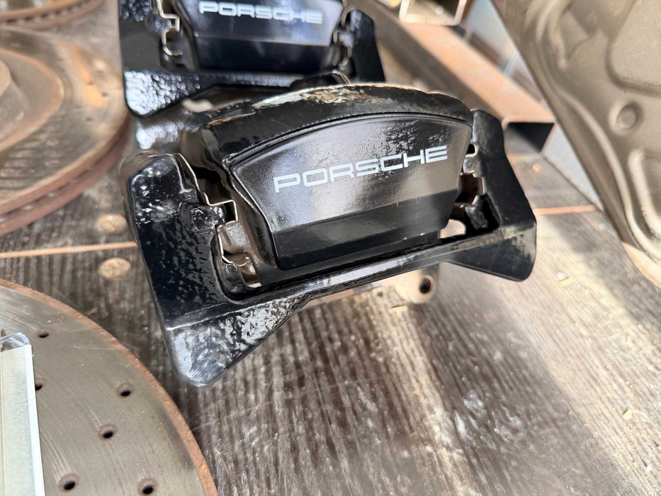 Kit frane Brembo 4 pistoane plug & play Audi A4 A5 Q5 (Porsche Macan)