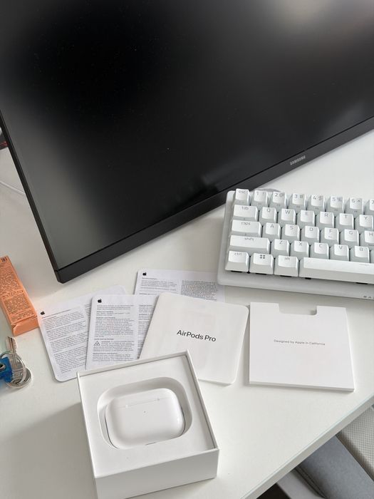 Vand airpods pro gen 2 stare ca noua