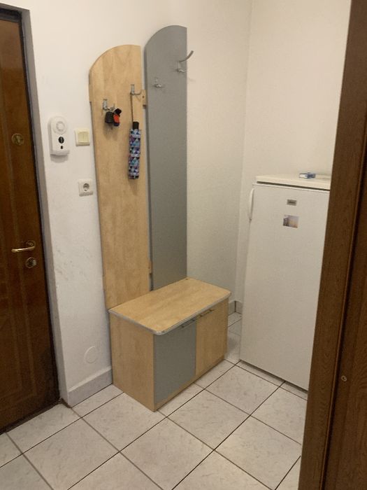 Chirie garsoniera zona Decebal, etaj 1, mobilata, utilata 200 euro