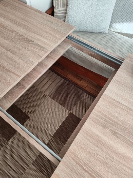 Разтегателна Маса