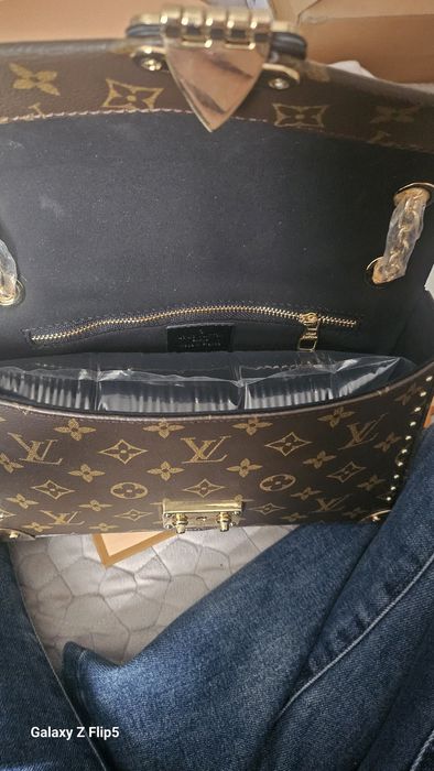 Продам сумку отлично на подарок