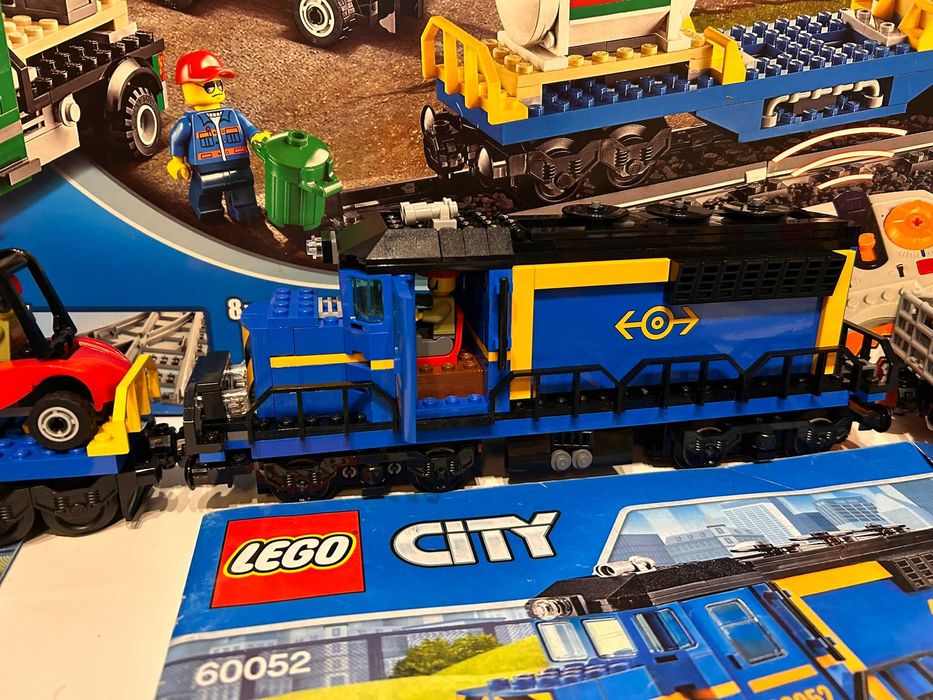 LEGO 60052 влак,