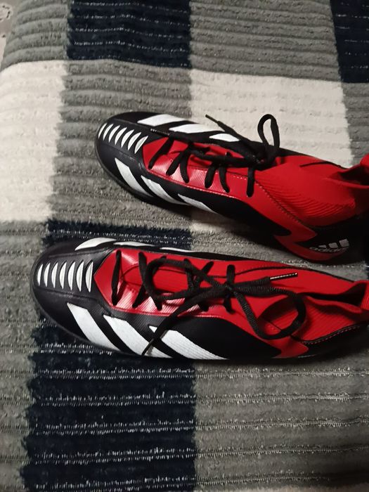 Бутсы футбольные Сороконожки