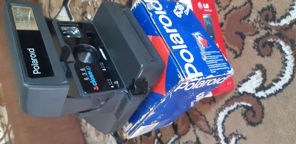 Продам Polaroid 636