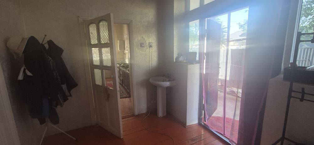 Уй сатылады Асыката Мелдеби 7а