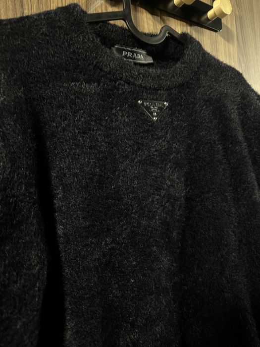 Блуза от изкуствена вълна на марката “ Prada”