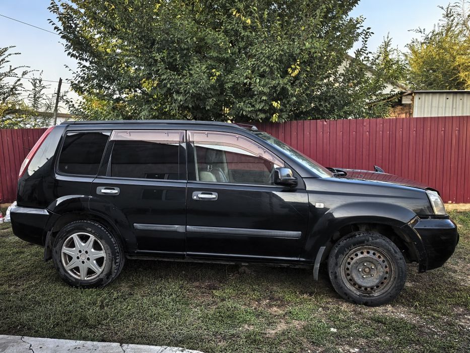 Nissan X-trail продается