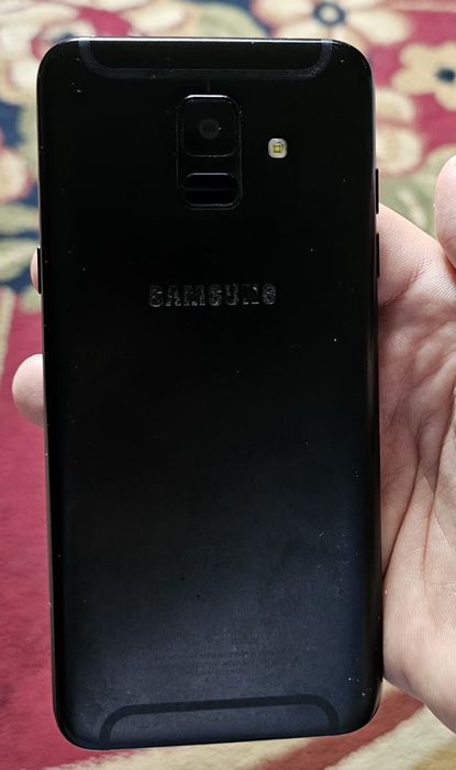 Samsung A6 sotiladi