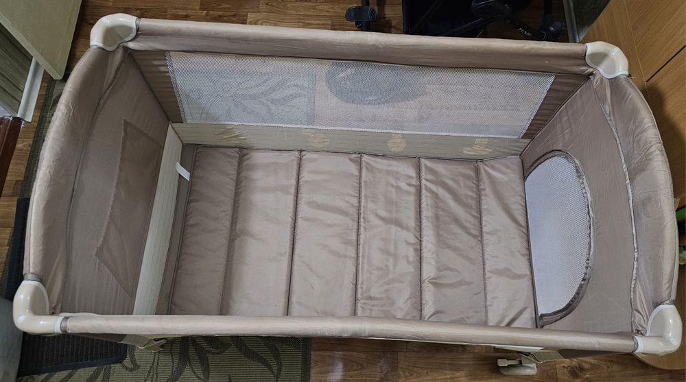 Продам Манеж детский