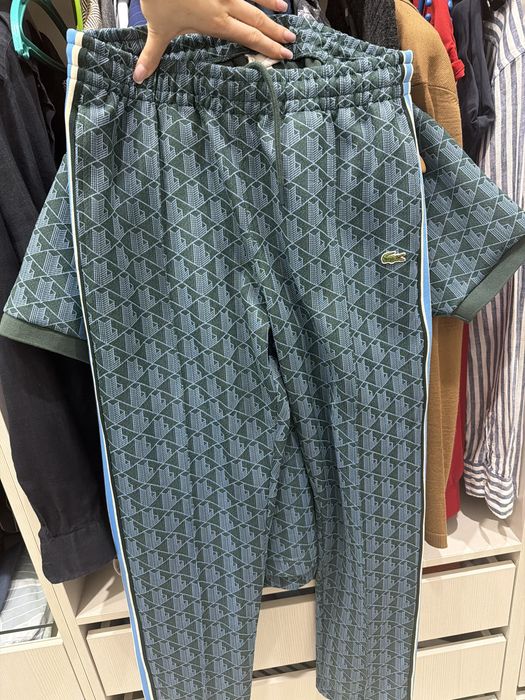Мужской костюм lacoste