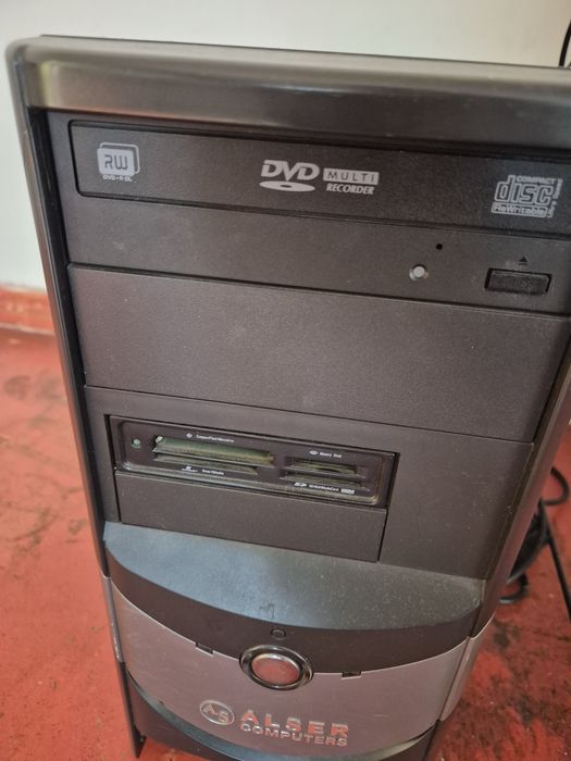 Монитор LG в рабочем состоянии