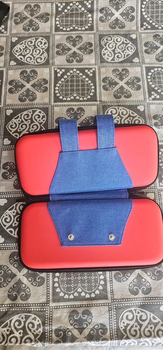 Раничка и кейс Super Mario  за Nintendo Switch