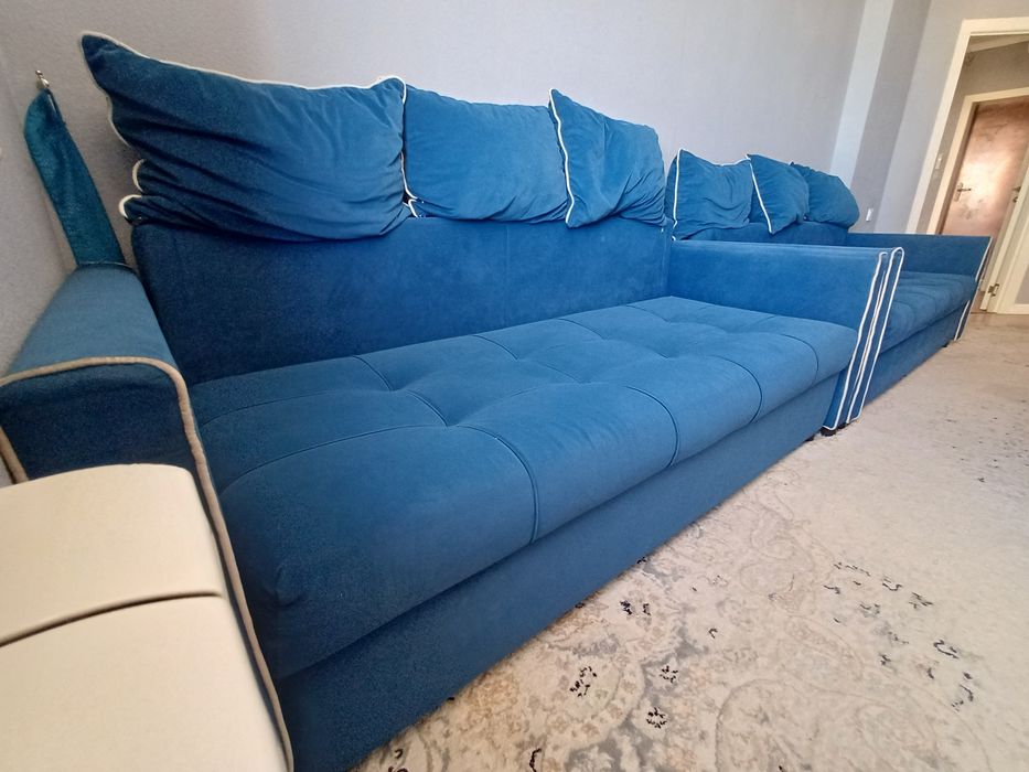 Продаётся 2 гостиной диван