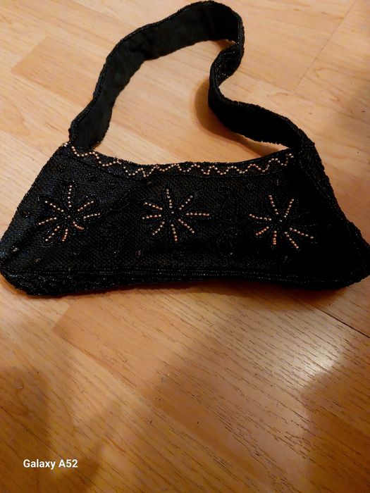Продавам  нова дамска чанта