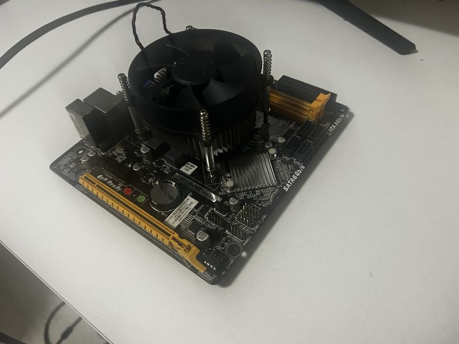 материнская плата,процессор и куллер