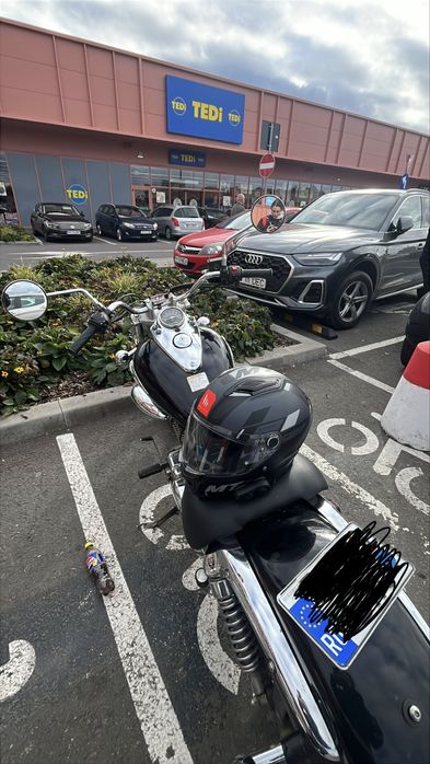 Suzuki Intruder 250