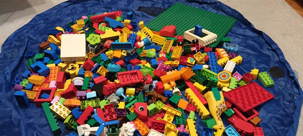 Лего Дупло над 420 блокчета Lego Duplo