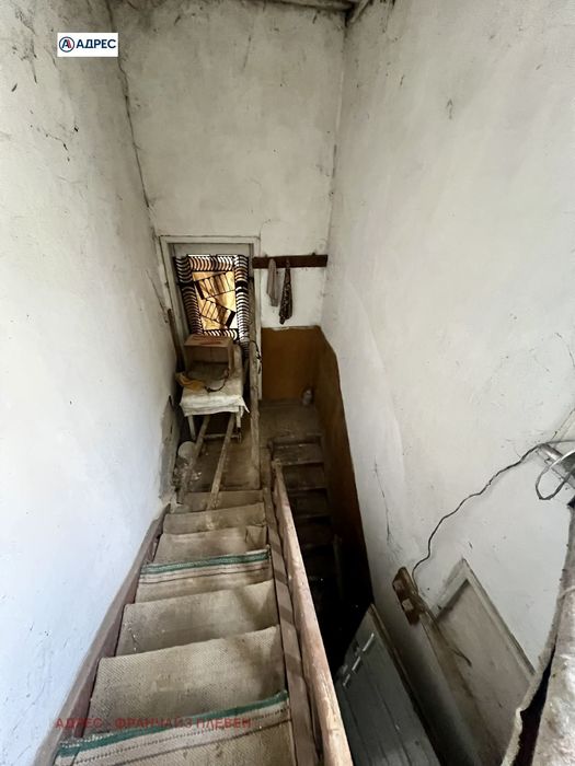 Продава се Къща в Угърчин - 152 кв.м за 50 €/кв.м - Снимка #8