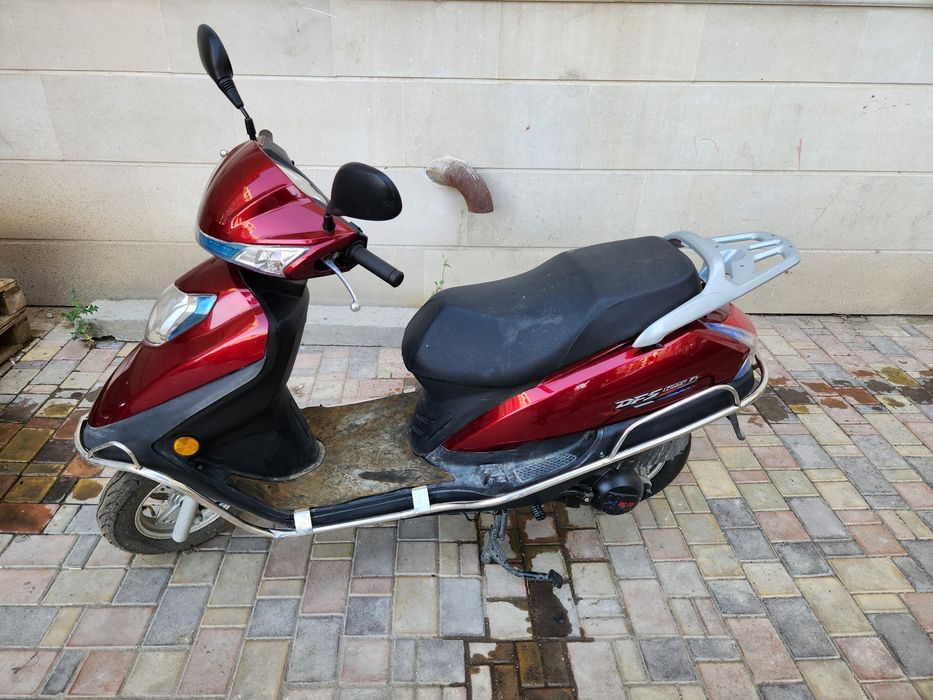 Продаётся  мопед