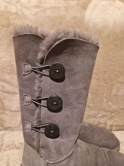 Cizme ugg mărimea 37