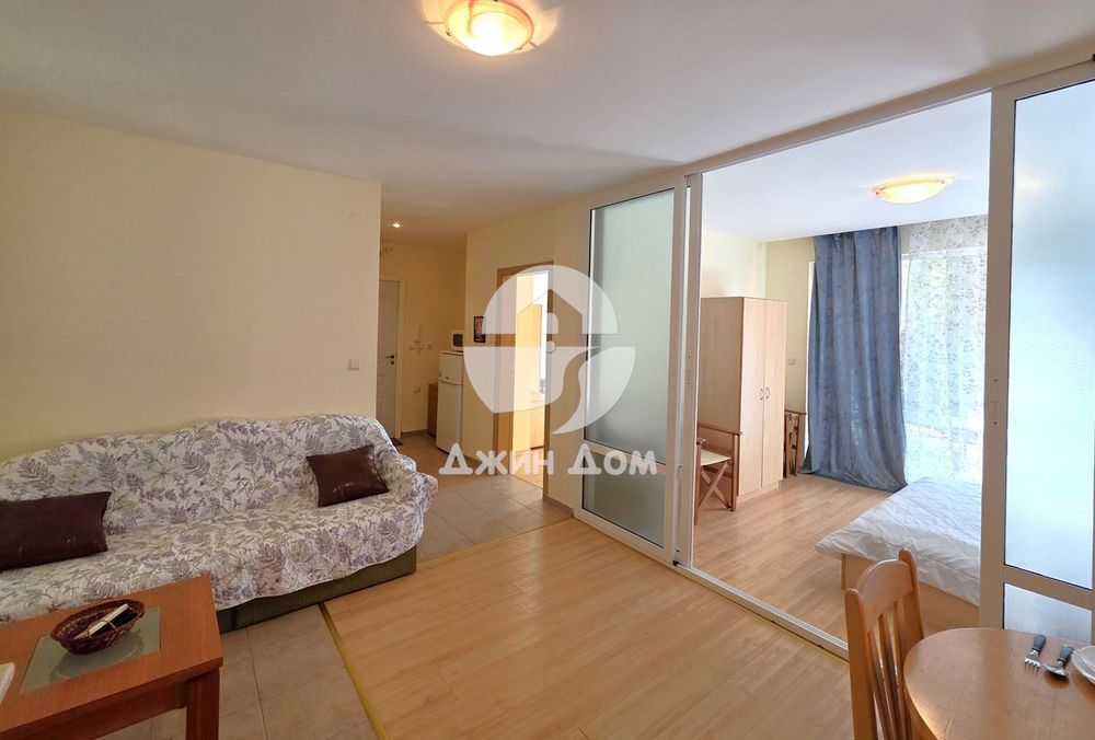 Продава се Двустаен апартамент в к.к. Слънчев бряг - 64 кв.м за 1249 €/кв.м - Снимка #2