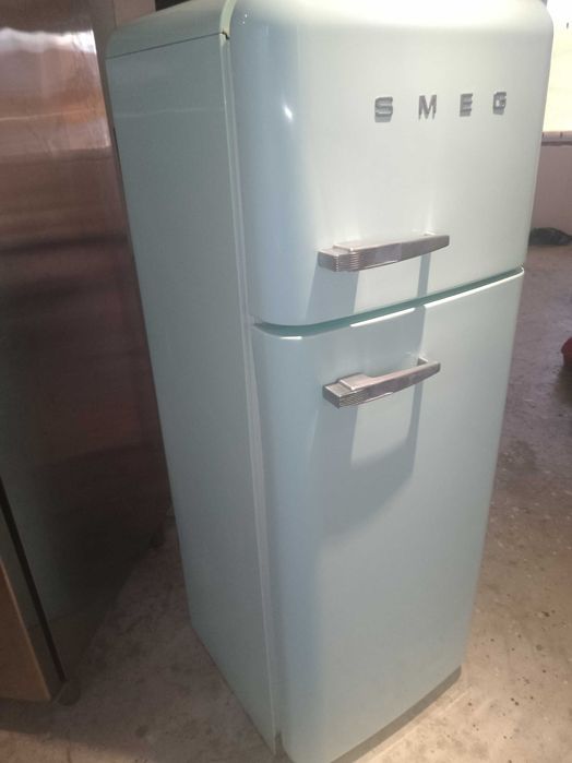 Frigider Smeg retro