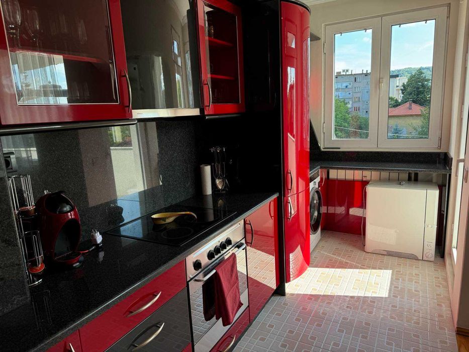 Дава се под наем Тристаен апартамент в Габрово, Беленци - 120 кв.м за 510 € - Снимка #2