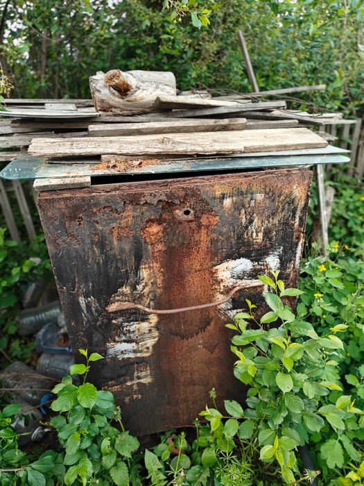 Продам  металлические баки для воды