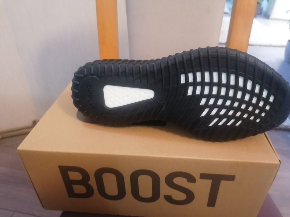 Adidas yeezy boost v2