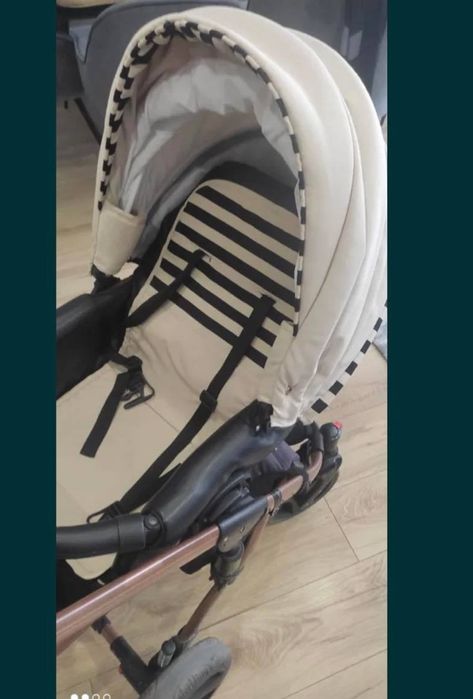 Продавам бебешка количка 3 в 1