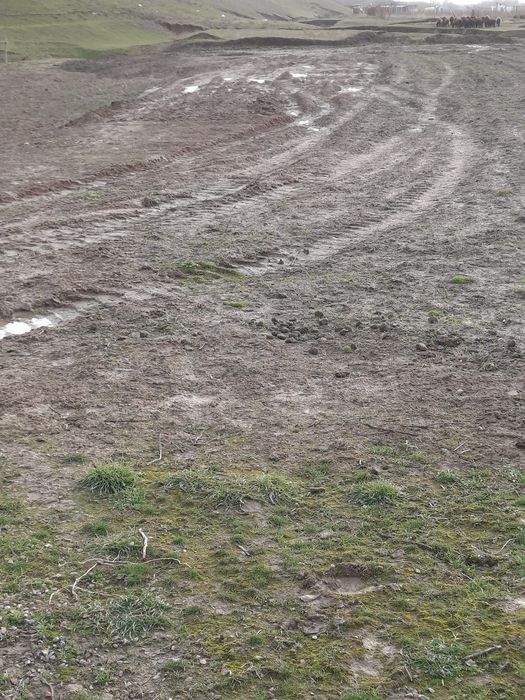 Yer uchastka sotiladi