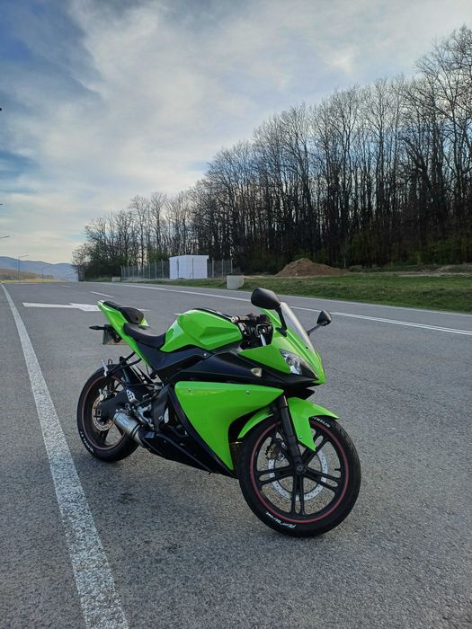 Yamaha YZF R125 2014