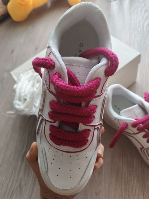 Adidasi Gaelle Paris