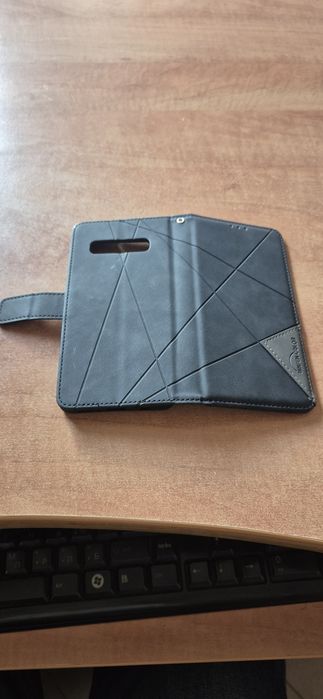 Продавам калъф, тип тефтер за Samsung S10+, 10 евро