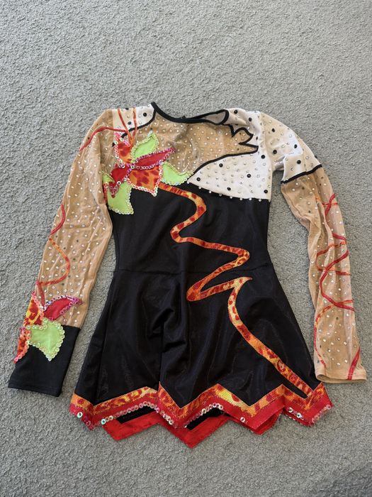 Трика за художествена гимнастика