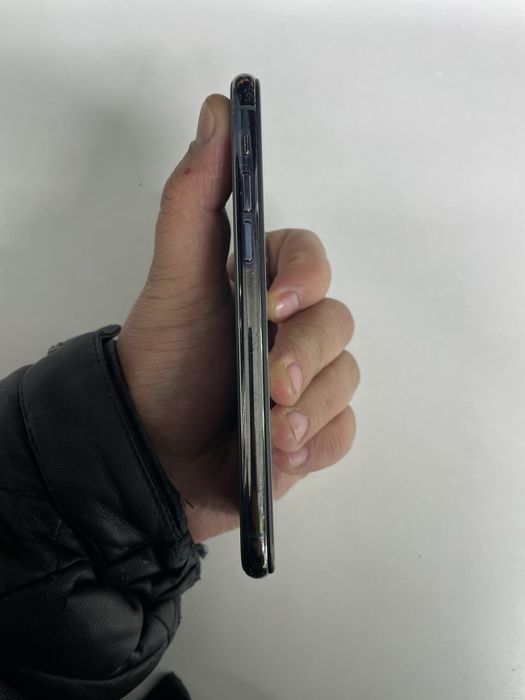 iphone 11 PRO (64GB)