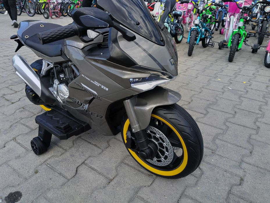 KAWASAKI акумулаторен мотор SURFER сив