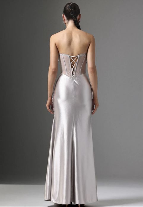 Дълга официална рокля корсет