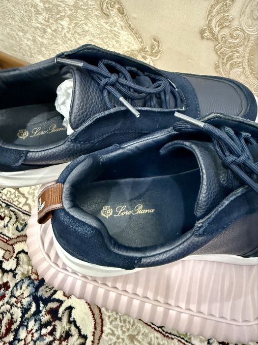 Продам Борцовку Loro Piana, 41
