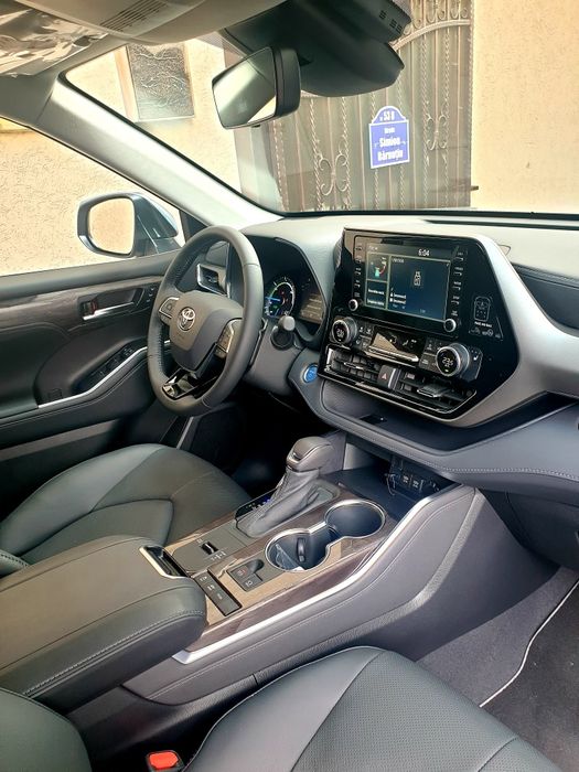 Toyota Highlander hibrid 32k km Exclusive Metalic Unic Proprietar de noua