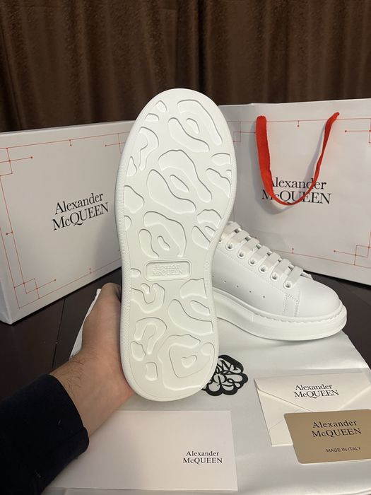 Alexander McQUEEN