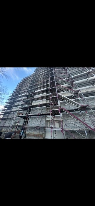 Echipa  Muncitori - Fațade  & finisaje interioare Firma SRL