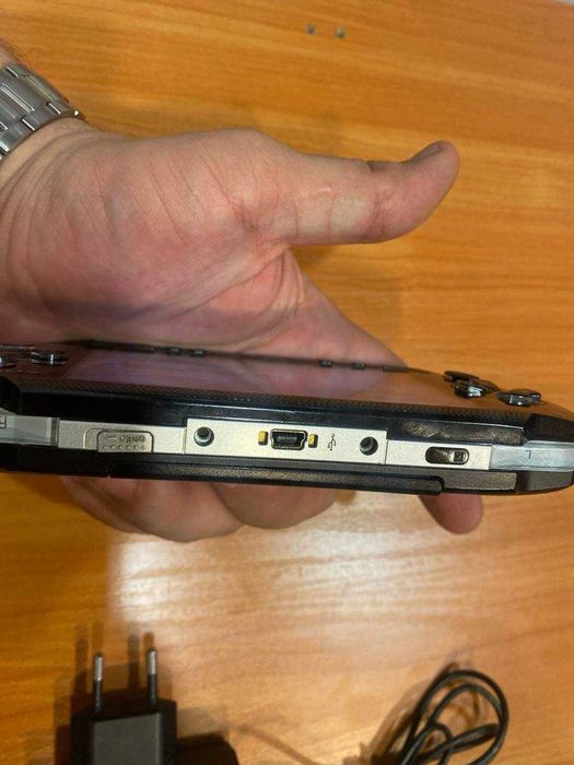 Sony PSP 1000 64gb flash с играми.