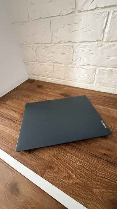 Продаётсяно ноутбук Lenovo V14-IGL (82C2)